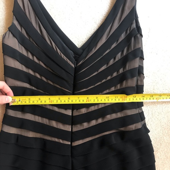 Carmen Marc Valvo evening gown - Picture 9 of 12